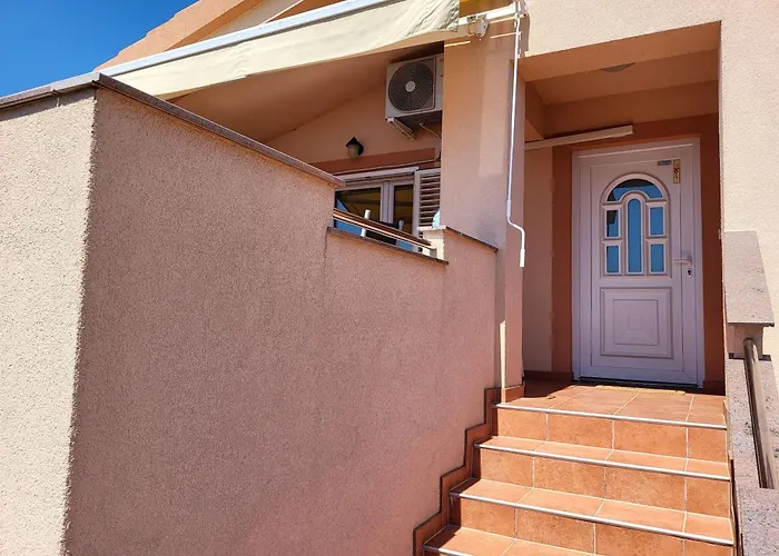 Apartman Leonardo Vrsi