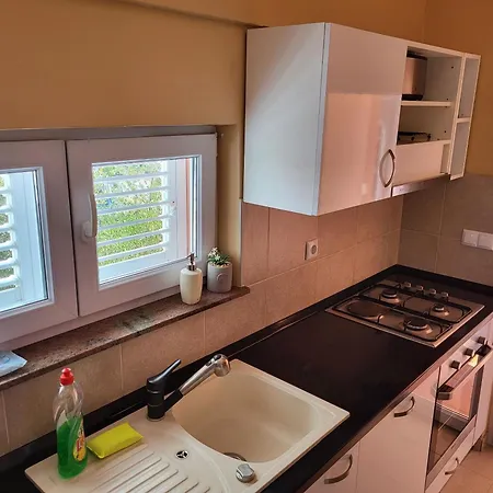 Apartment Leonardo Vrsi